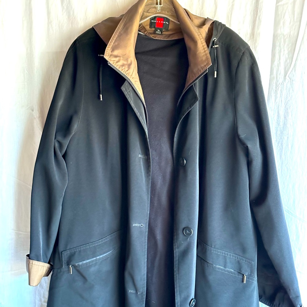 Gallery Women’s long coat size xl